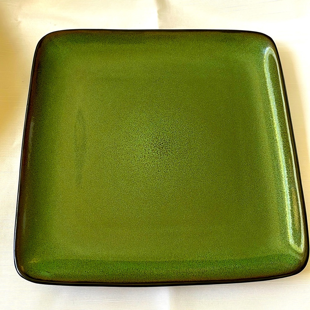 Home Trends Rave Green square Dinner Plate Stoneware glazed